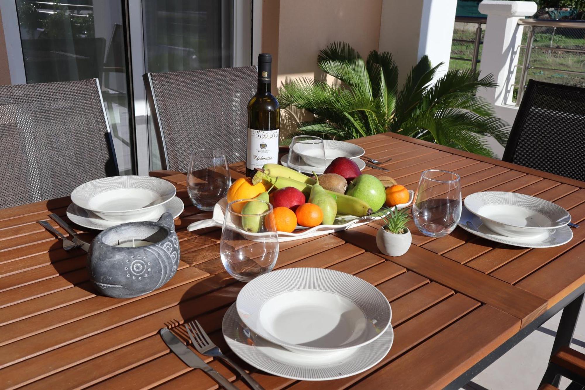 האראקי Merelia Luxury Guesthouse מראה חיצוני תמונה