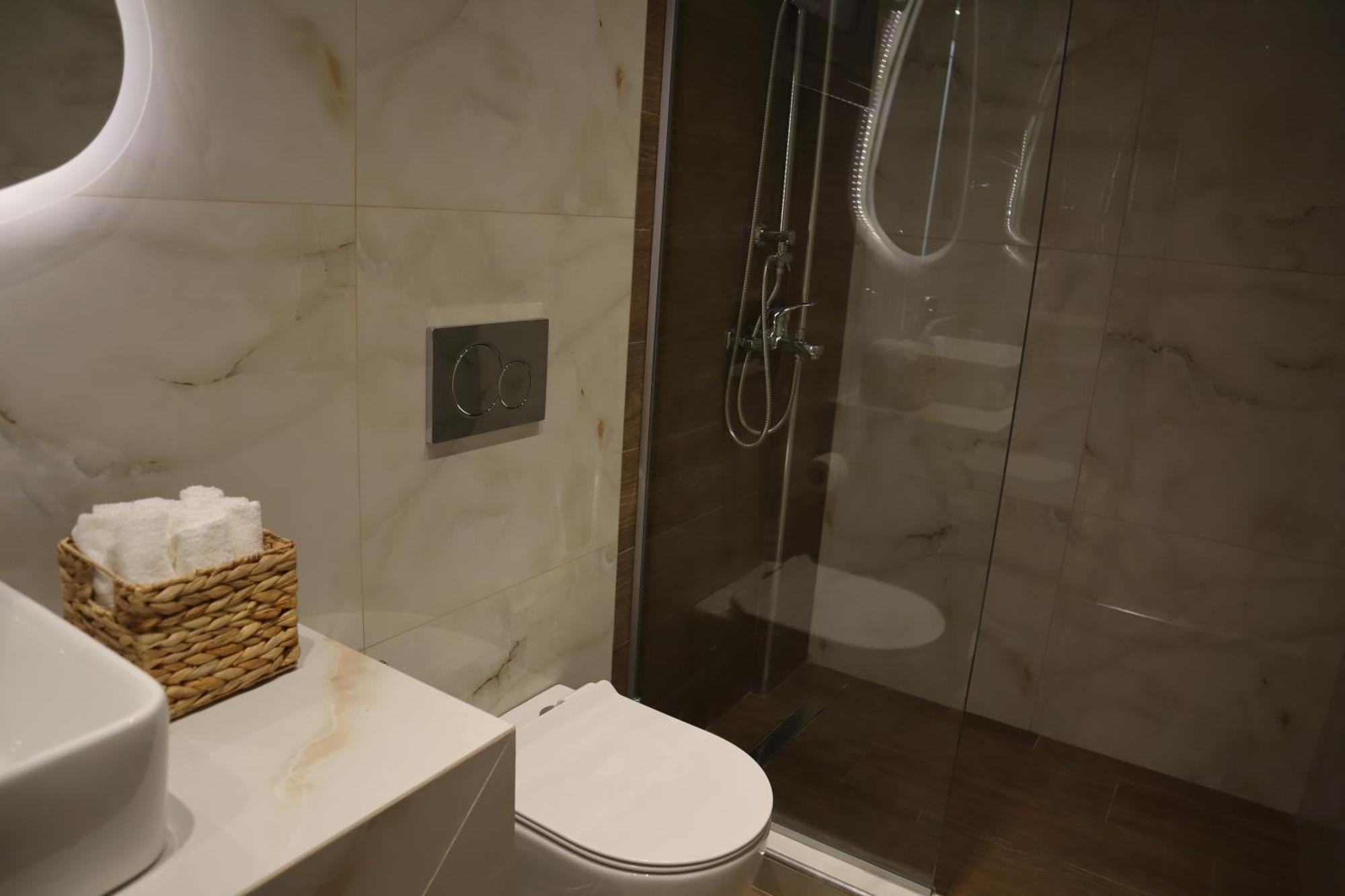 האראקי Merelia Luxury Guesthouse מראה חיצוני תמונה