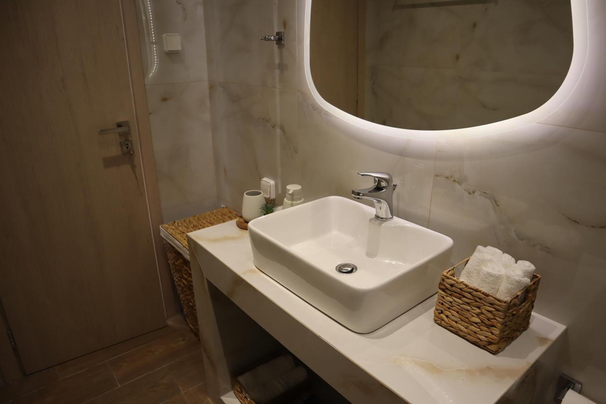 האראקי Merelia Luxury Guesthouse מראה חיצוני תמונה
