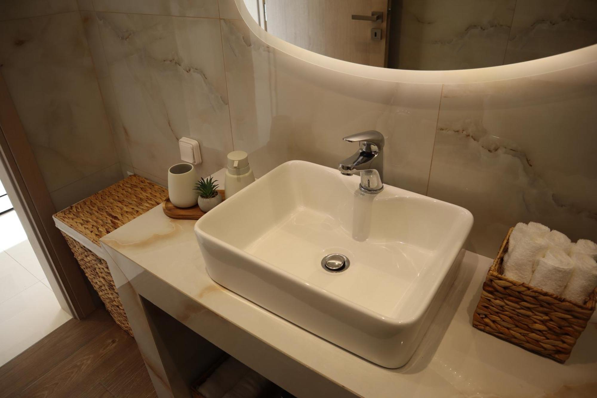 האראקי Merelia Luxury Guesthouse מראה חיצוני תמונה